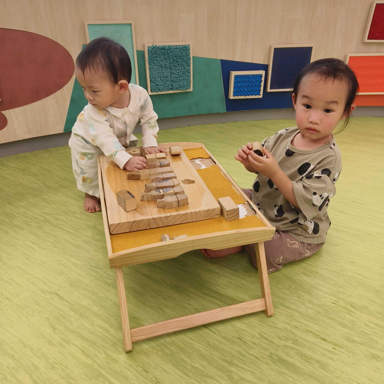 2歲半小孩陪玩練習說話