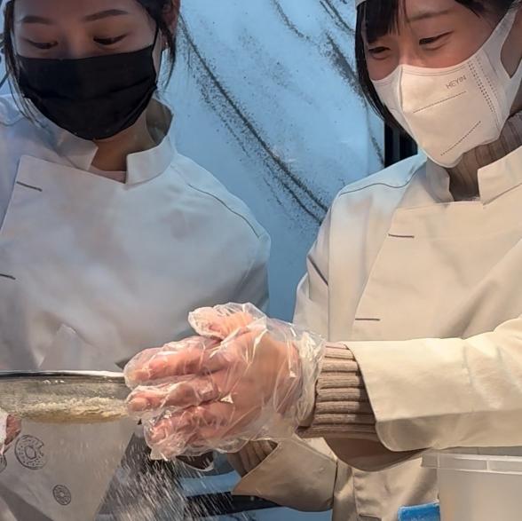 【全台連鎖臺北車站門市｜鮮奶脆皮甜甜圈大徵才】 急🔥